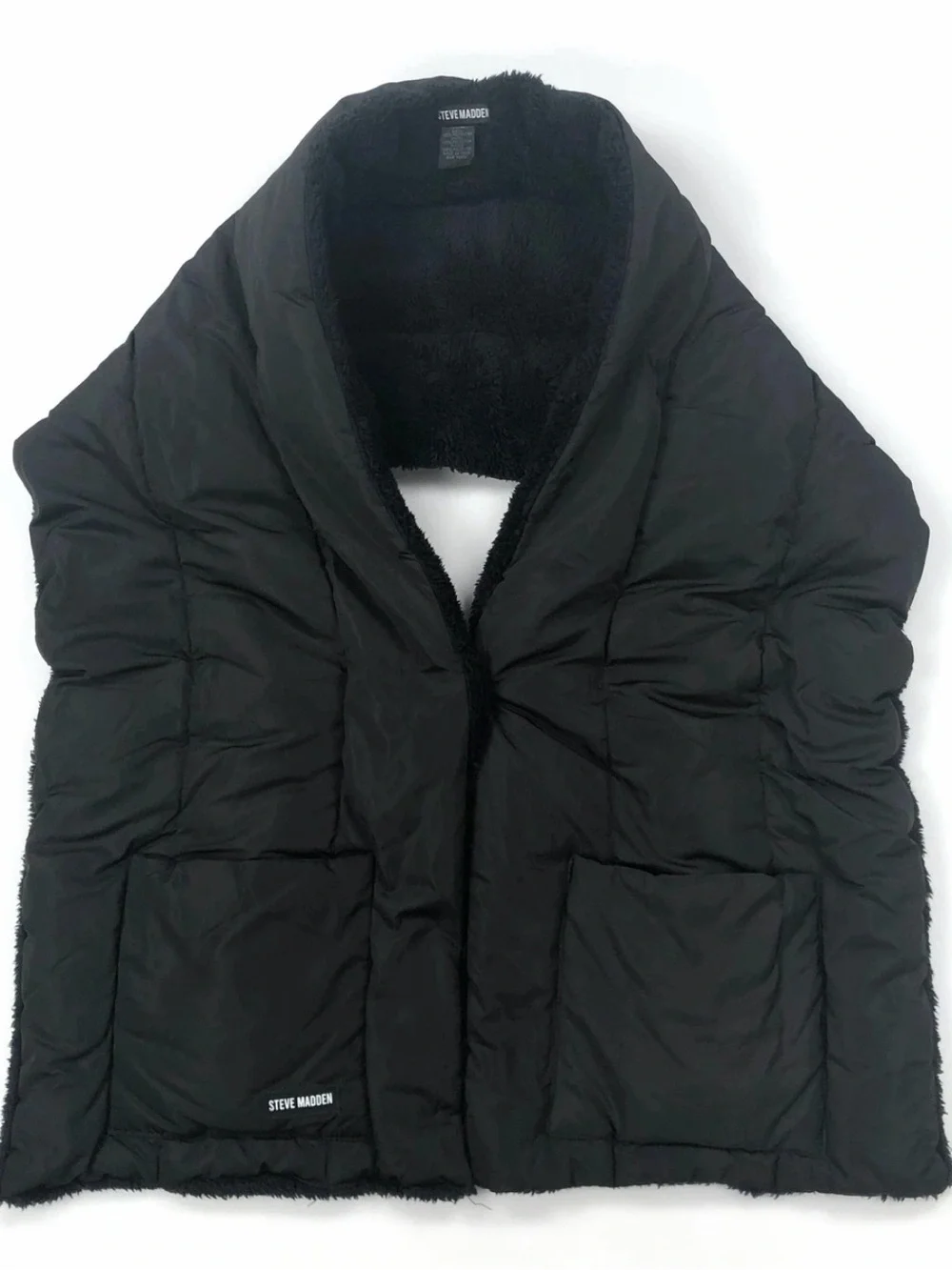 Women’s Steve Madden Black Faux Fur-Lined Scarf with pockets NWT